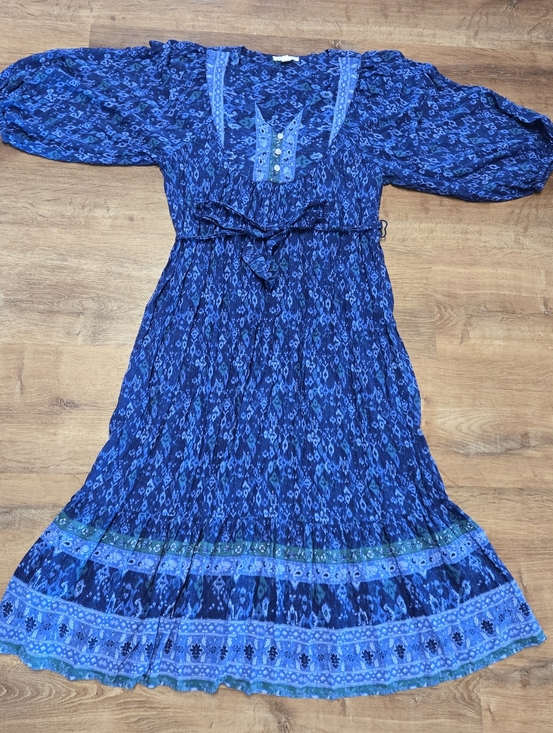 beachlunchlounge Dresses & Skirts - beachlunchlounge Blue Patterned Maxi Dress Puff Sleeve  Medium